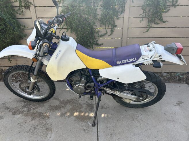 1998 Suzuki DR350se electric start.