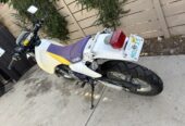 1998 Suzuki DR350se electric start.