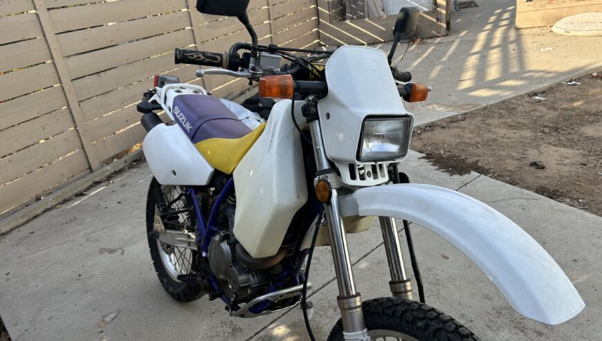 1998 Suzuki DR350se electric start.