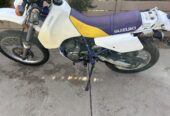 1998 Suzuki DR350se electric start.