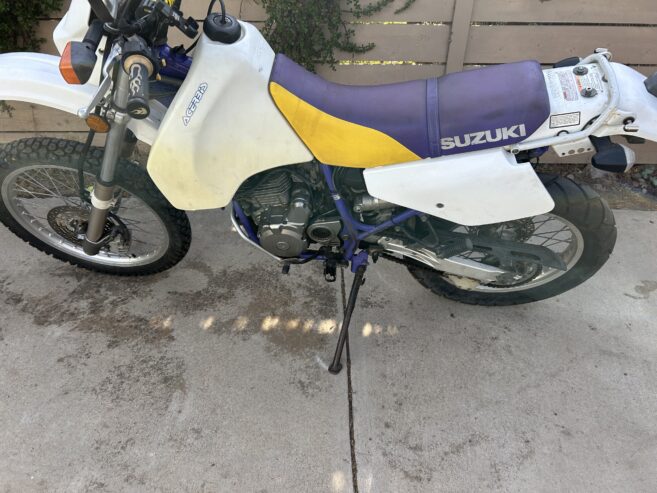 1998 Suzuki DR350se electric start.