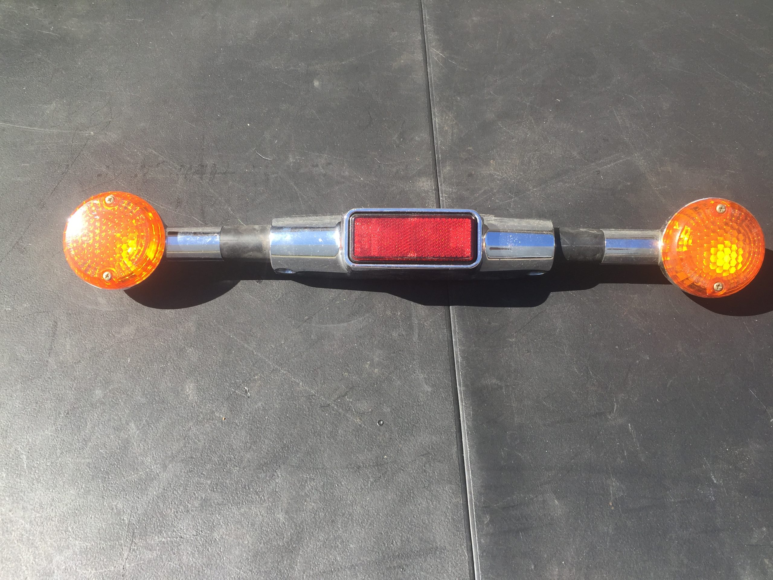 2000 Suzuki Intruder 1500 rear flashers and reflective.