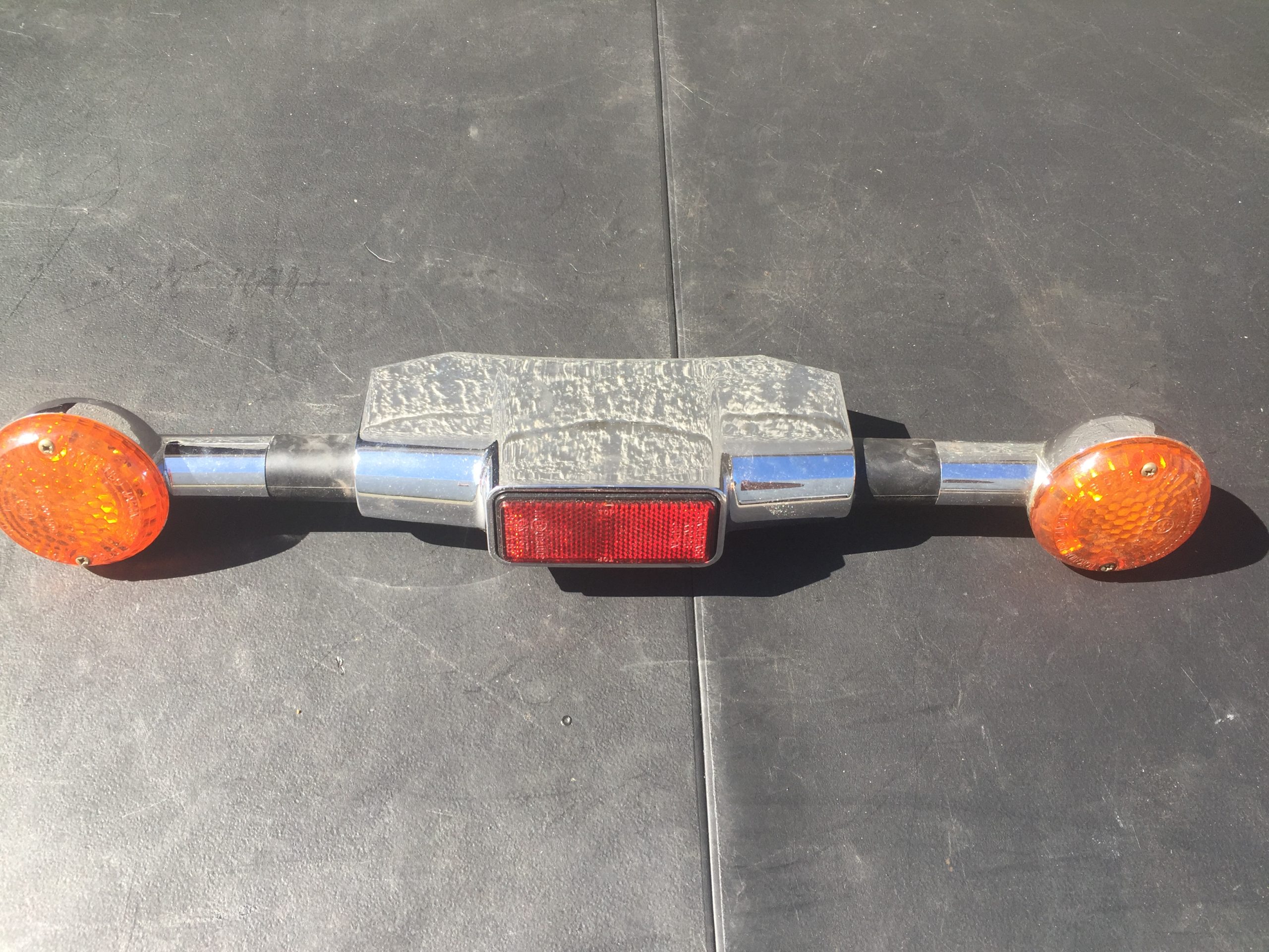 2000 Suzuki Intruder 1500 rear flashers and reflective.