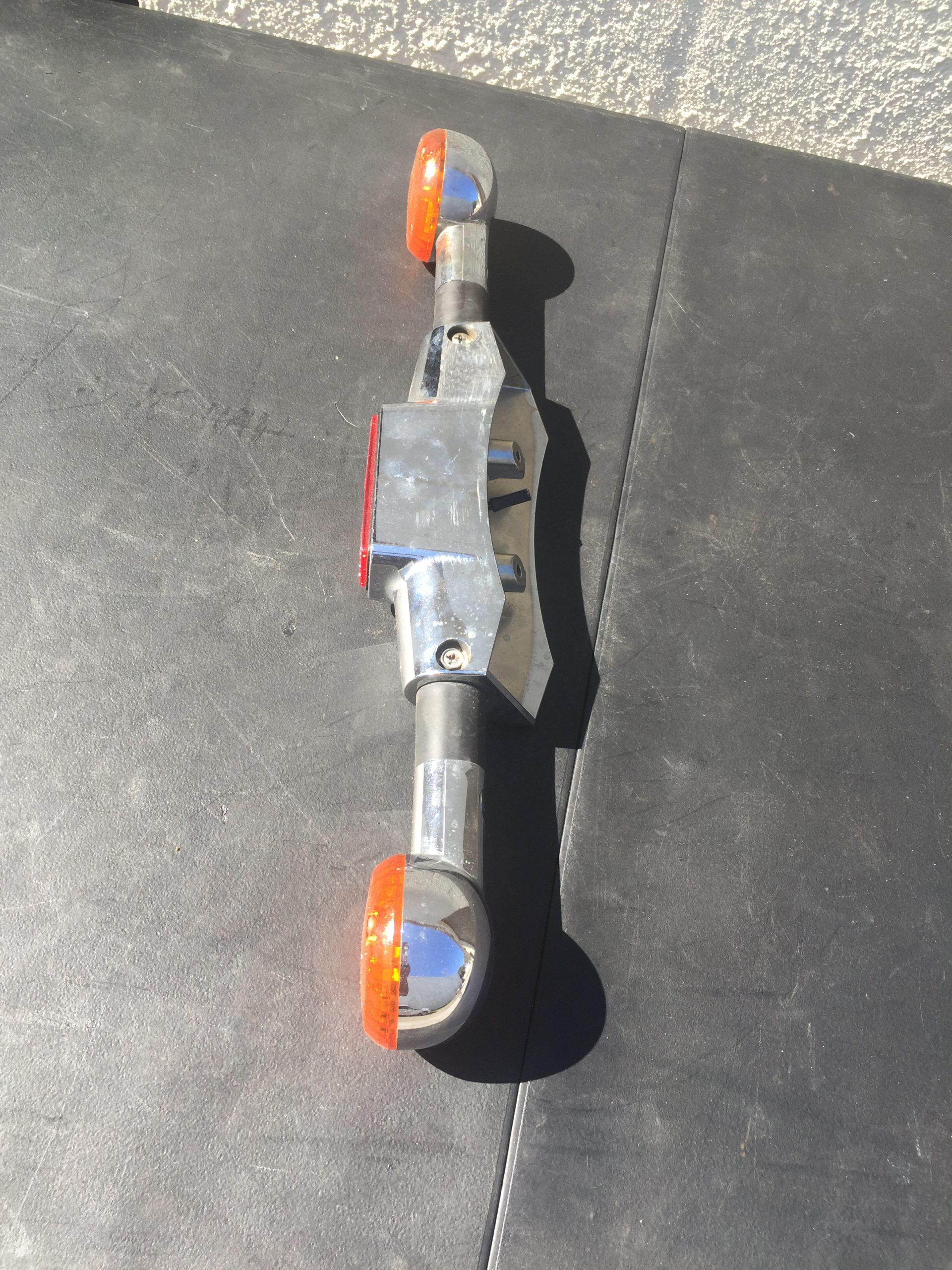 2000 Suzuki Intruder 1500 rear flashers and reflective.
